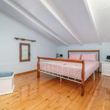 Panorea Villa Agios Nikitas